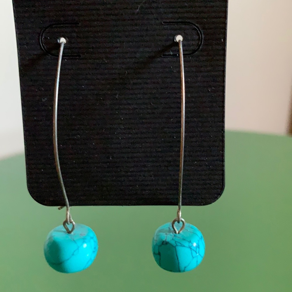 Loop earrings with turquoise bead